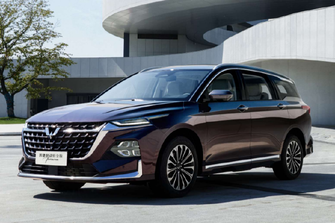 spa级大四座mpv 五菱凯捷混动铂金版发布